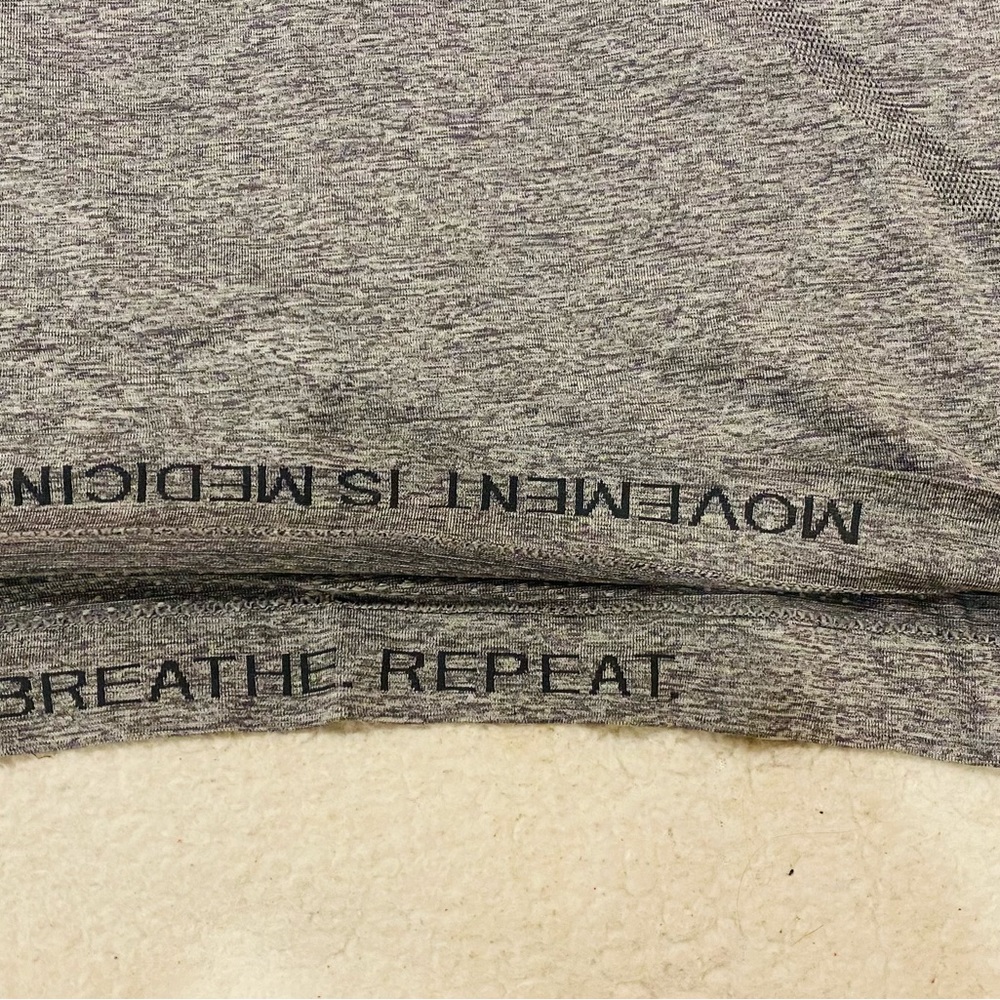 Lululemon Swiftly Tech Racerback Tank. Size 8 Gray - Picture 3 of 5